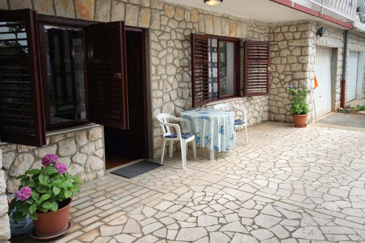 Apartments With A Parking Space Novi Vinodolski - 2423 Exterior foto